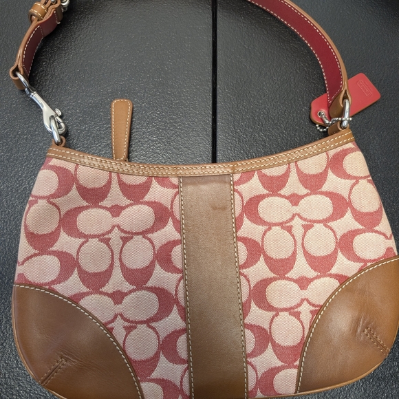 Coach Handbags - ❤️Coach Vintage Signature Canvas Hobo Y2K 2002